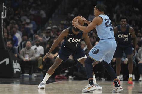 George, Harden help Clippers close successful December with 117-106 win over Grizzlies